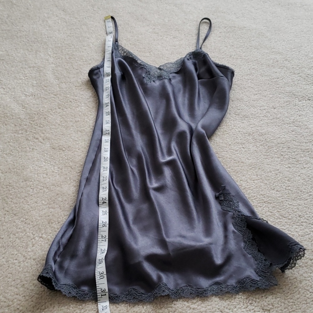 Victoria's Secret gray silky lace trim chemise XS - Picture 4 of 8